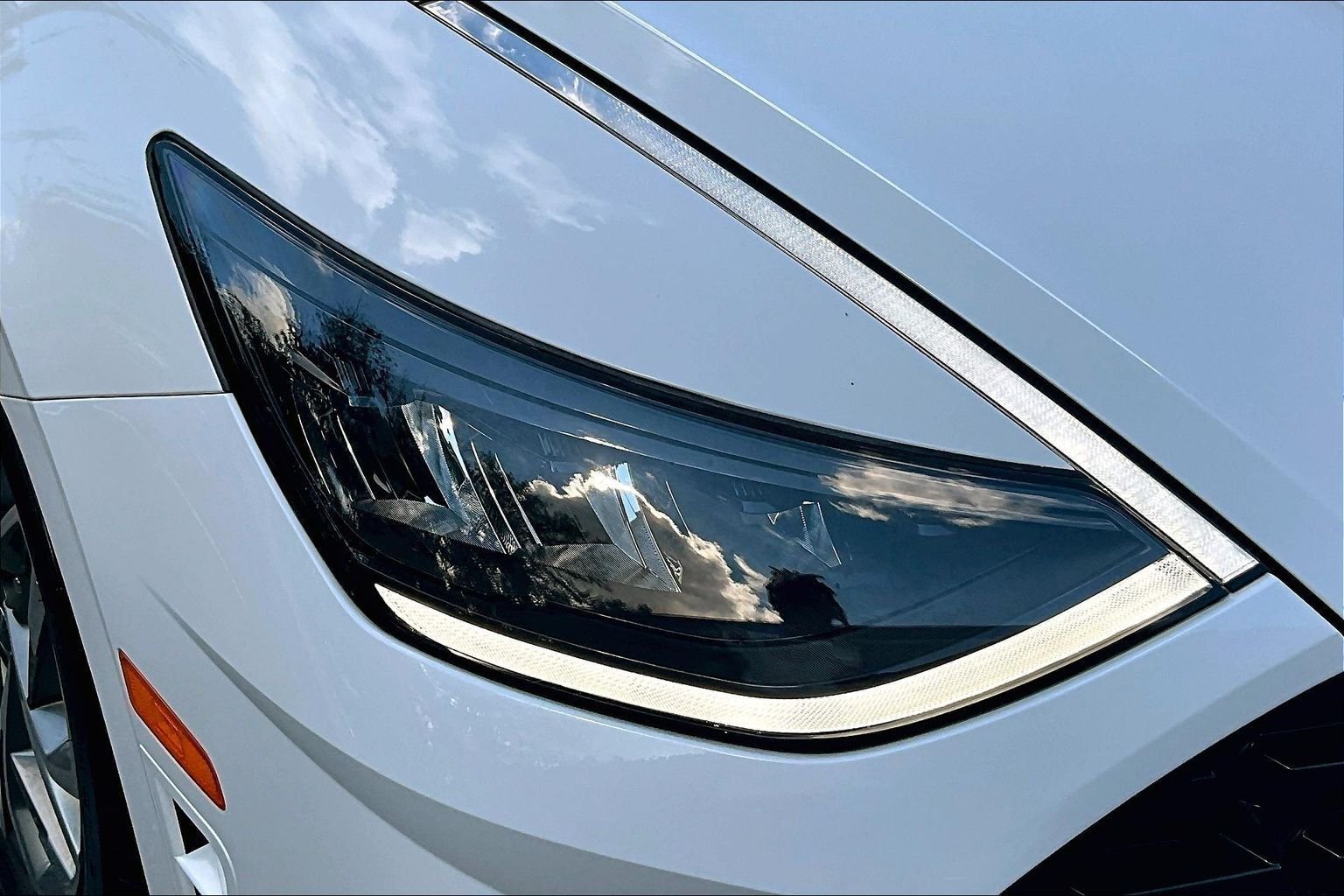 Used 2023 White Hyundai SEL image 28