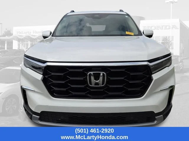 Certified Used 2025 Platinum White Pearl Honda Touring image 15