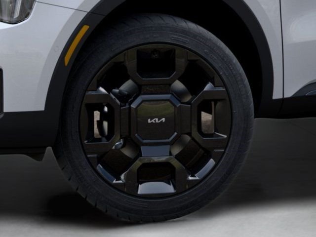 New 2026 White Kia X-Line SX image 24