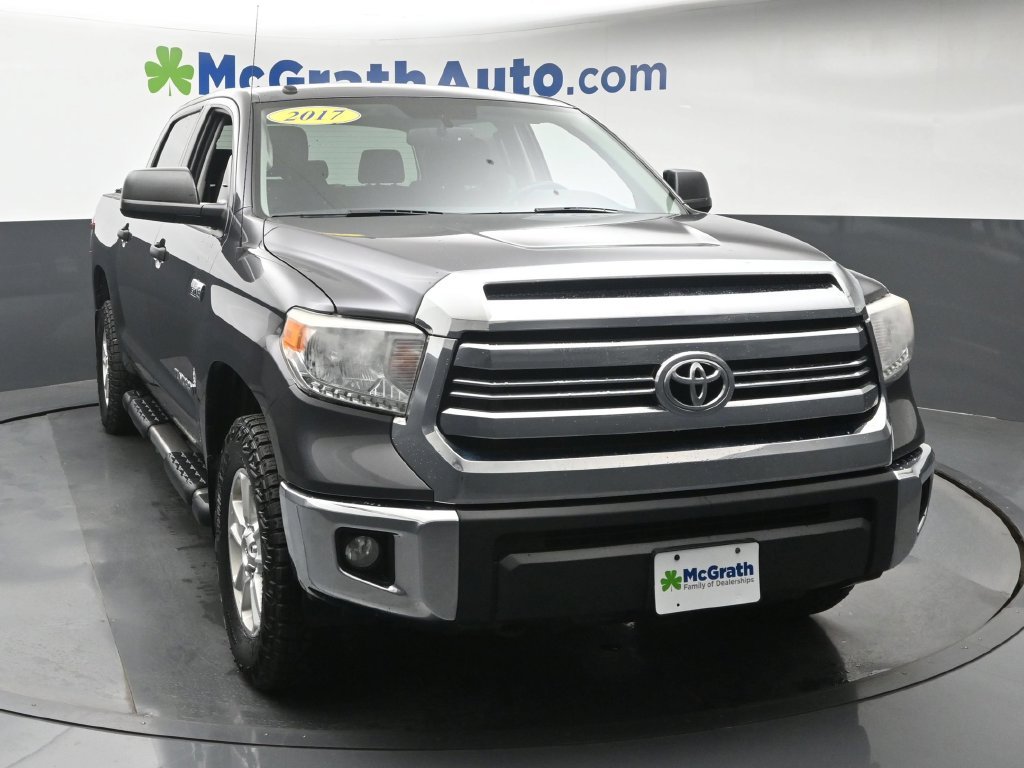 Used 2017 Gray Toyota SR5 image 5