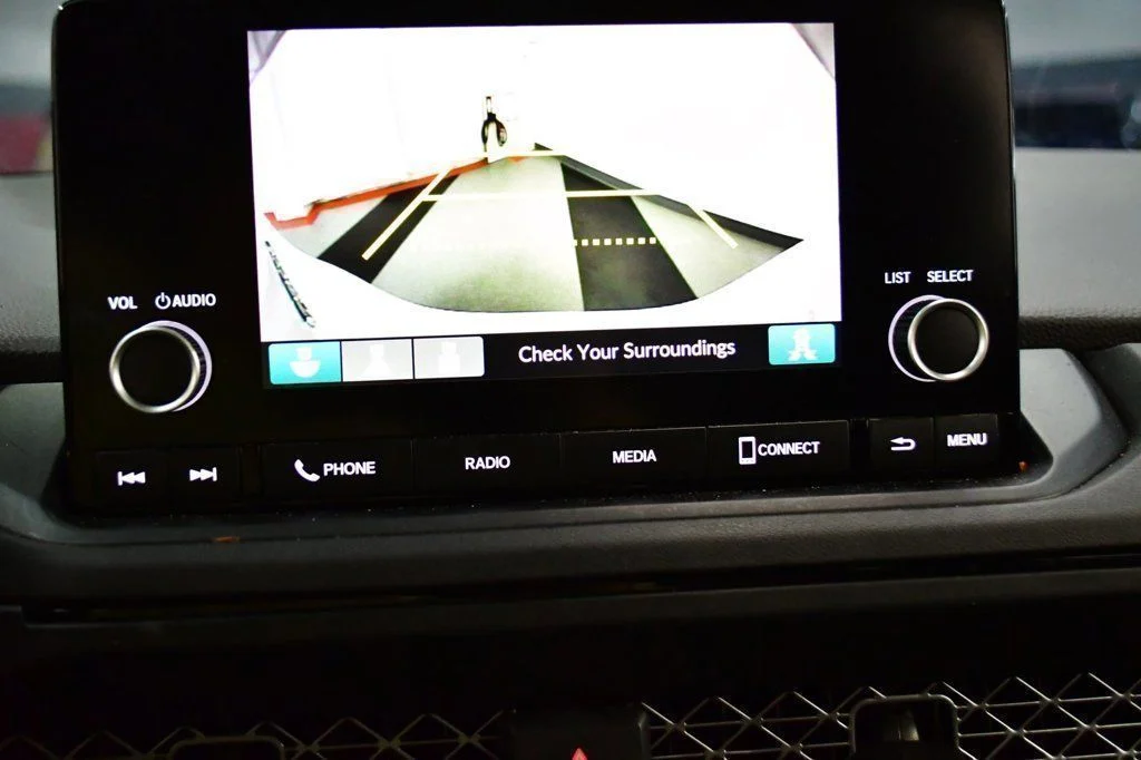 Used 2023  Honda EX image 4