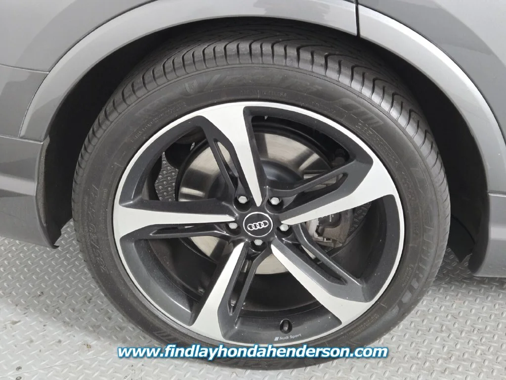 Used 2019 Gray Metallic Audi 55 SE Premium Plus image 11