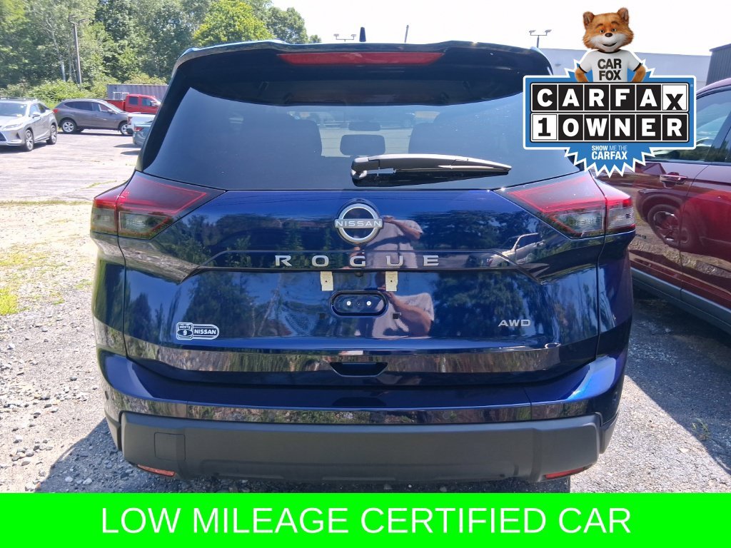 Used 2026 Blue Nissan SV image 10