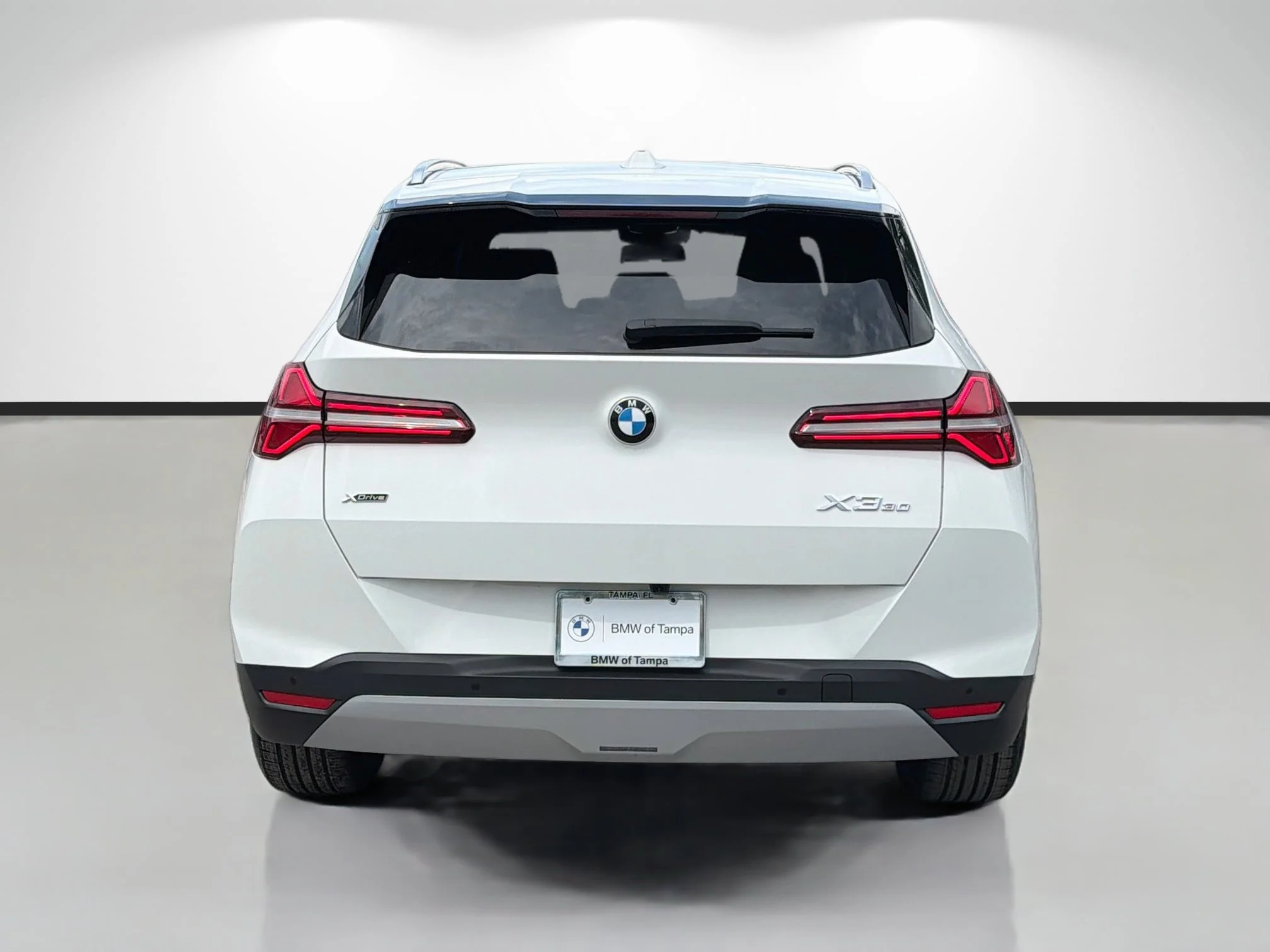 New 2026 Alpine White BMW 30 xDrive image 4