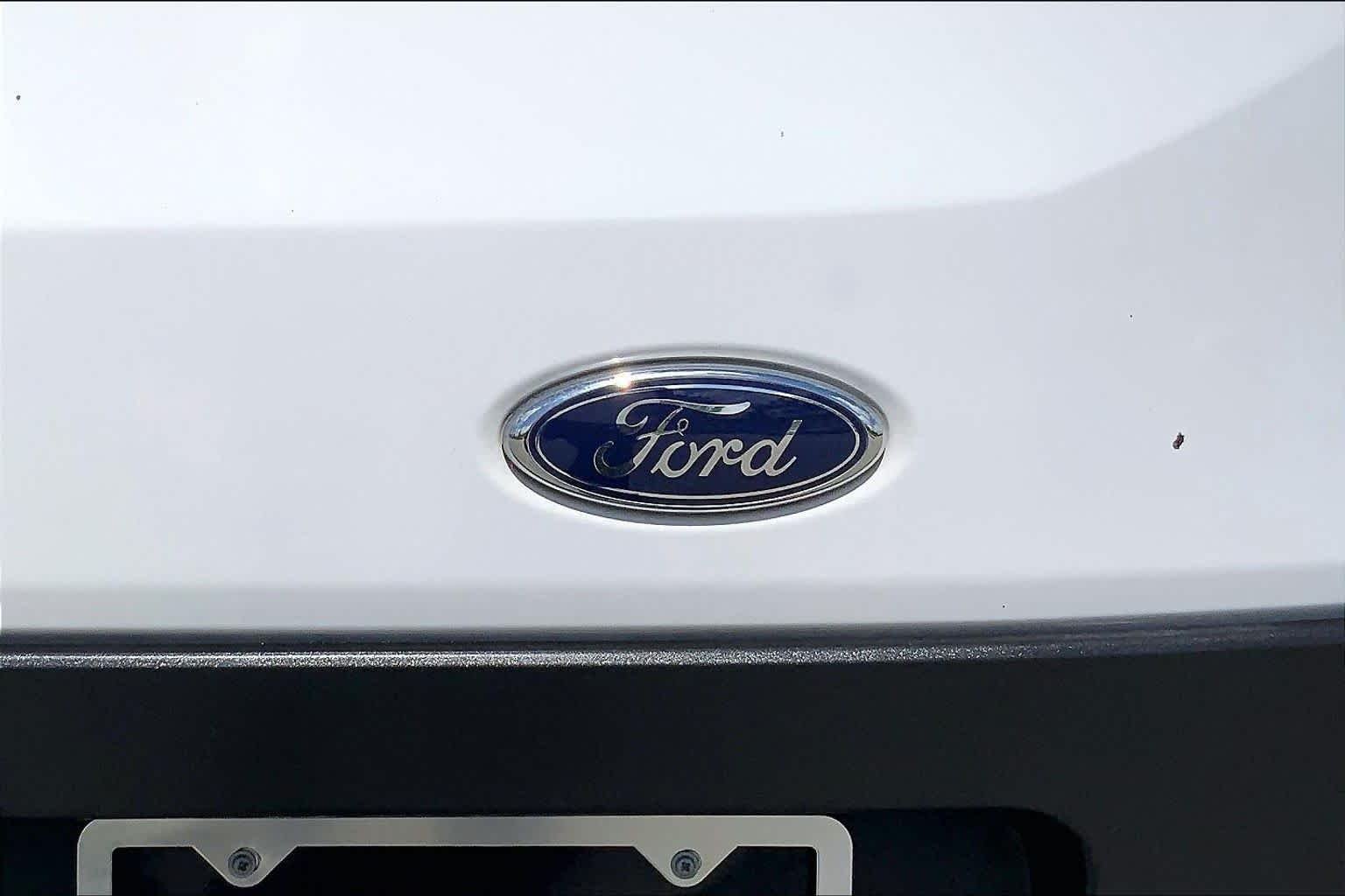 Used 2025 Oxford White Ford XLT image 10