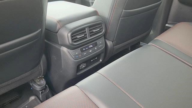 2025 Honda Ridgeline Black Edition - Photo 18