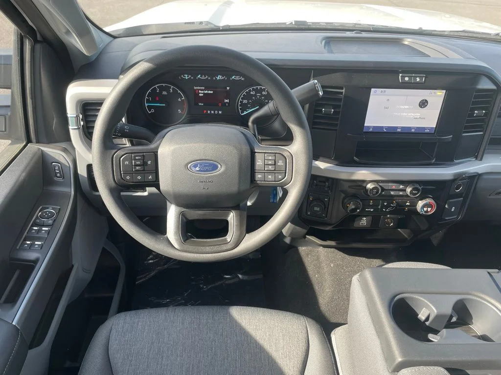 New 2026 Oxford White Ford F-350® XL image 15