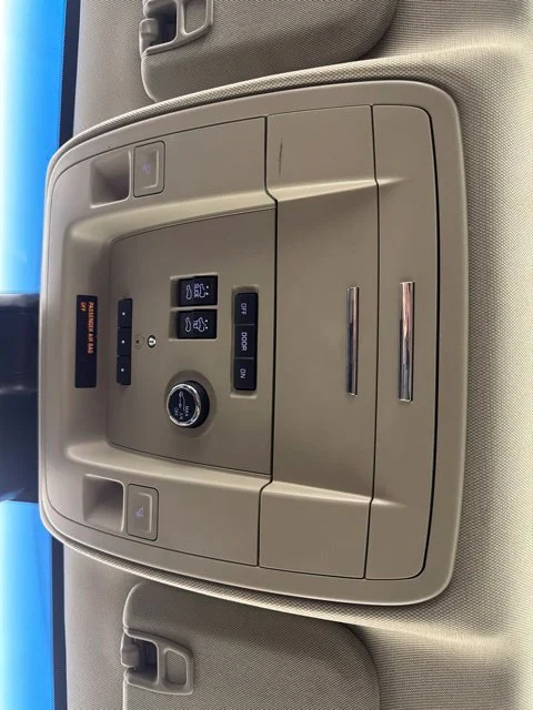 Used 2020 Steel Metallic GMC SLT image 16