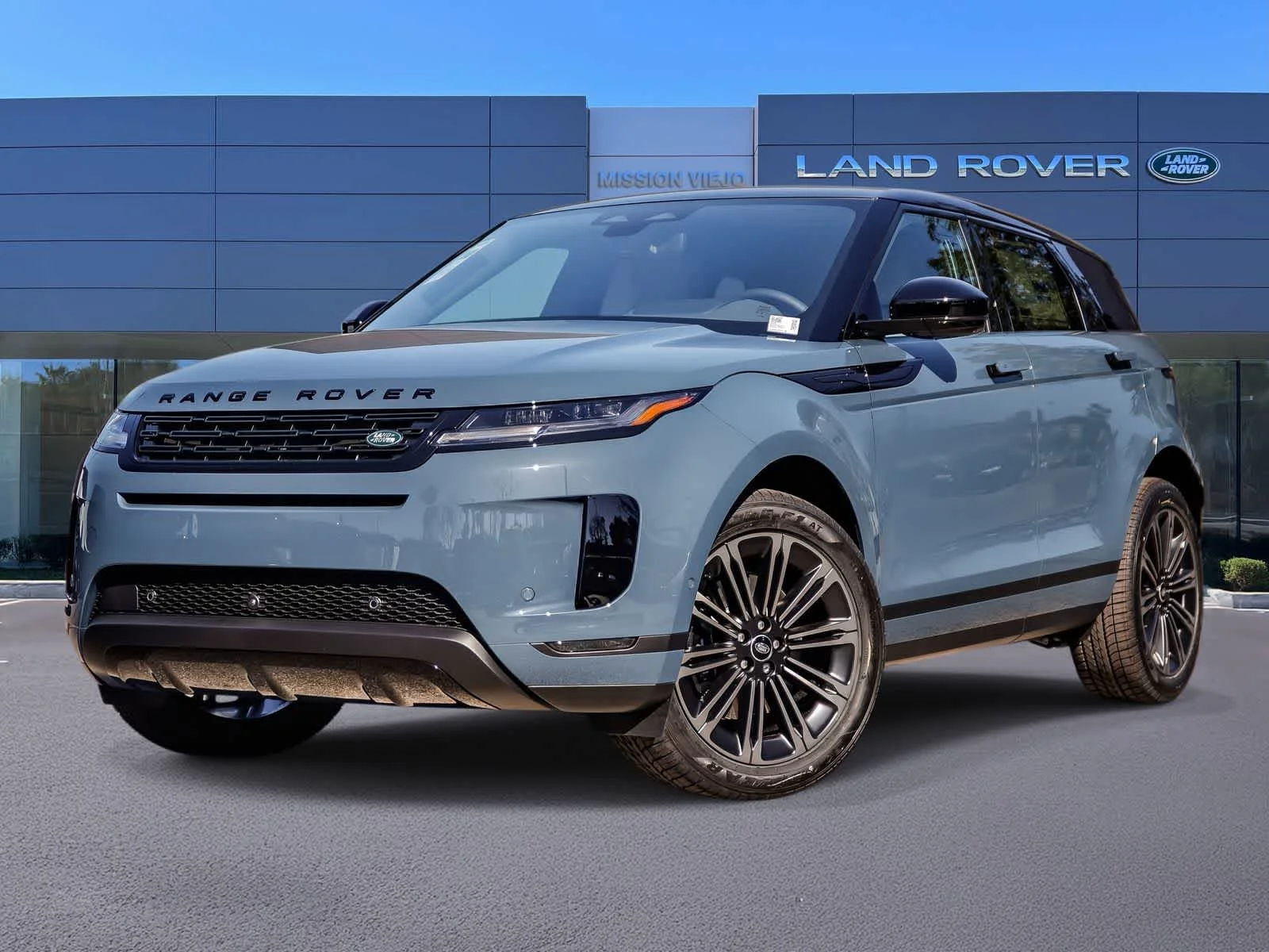 2026 Land Rover Range Rover Evoque S's photo