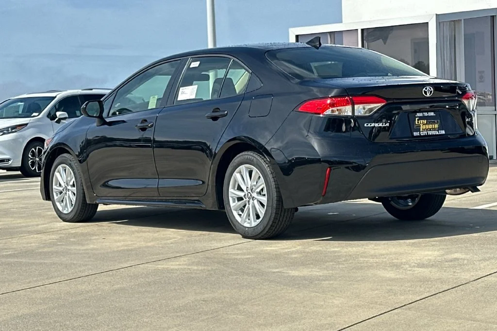 New 2027 Inked Toyota  LE image 6