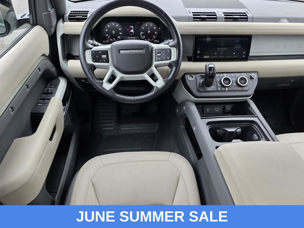 Used 2023 Green Land Rover SE image 14