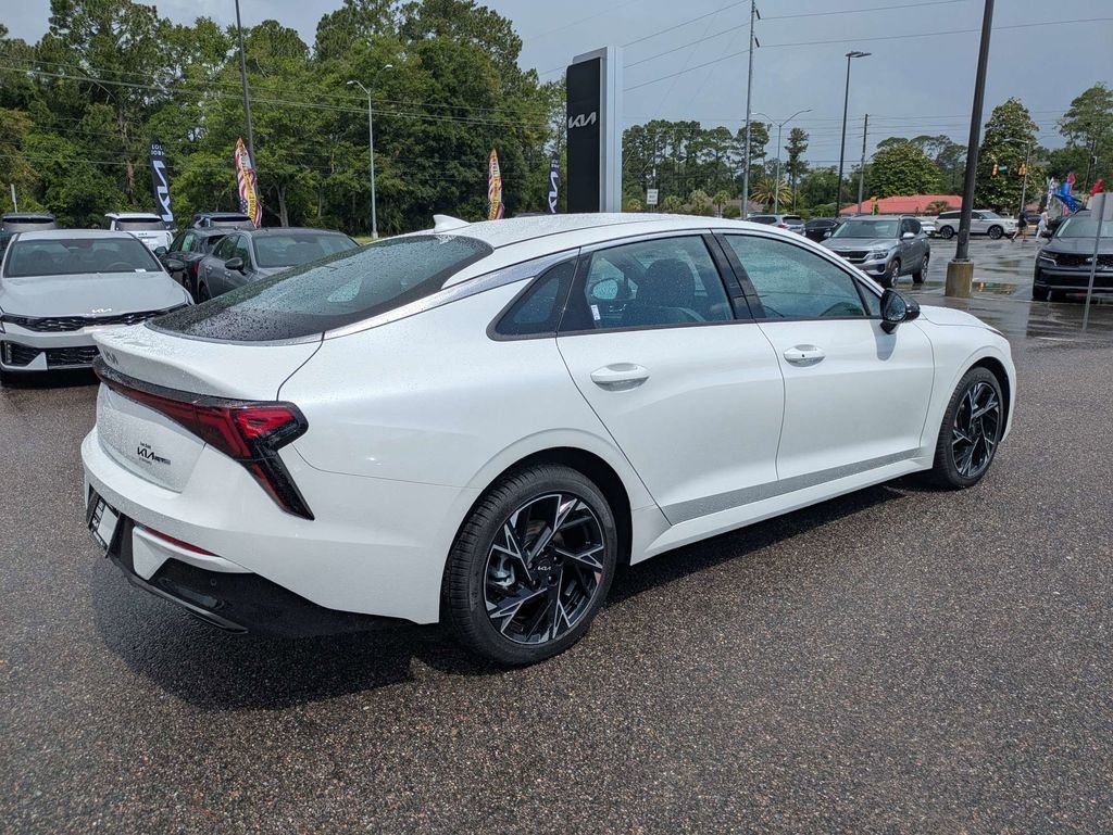 New 2026 Snow White Pearl Kia GT-Line FWD image 4
