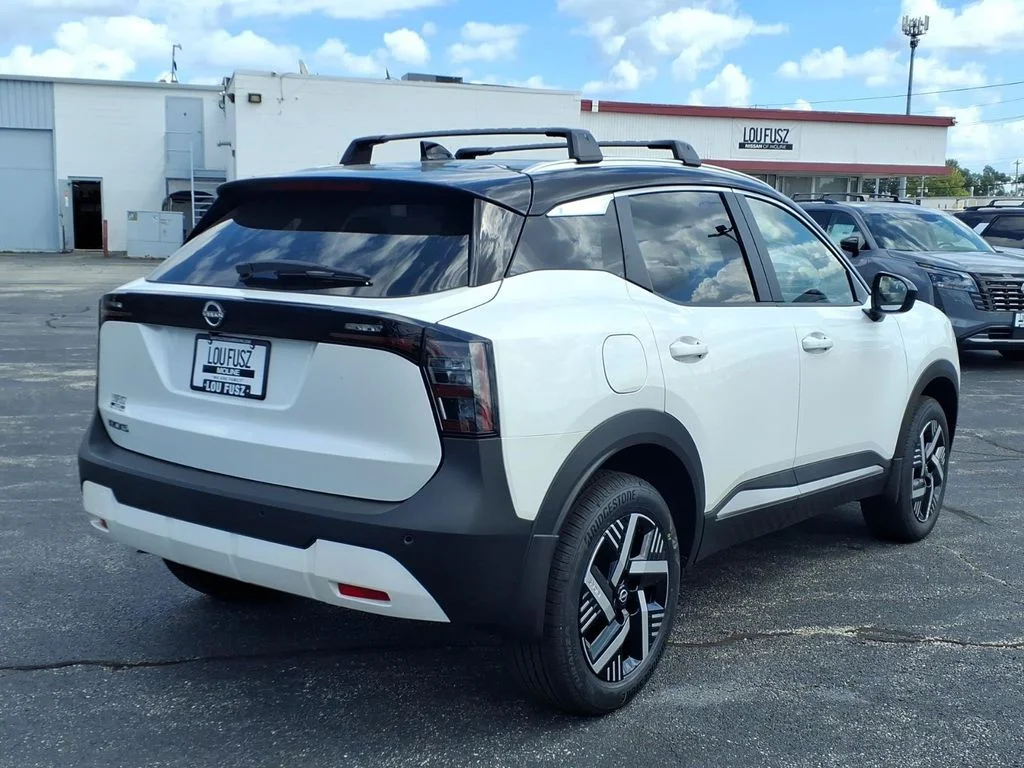New 2026 Aspen White TriCoat / Super Black Two-tone Nissan SV image 3