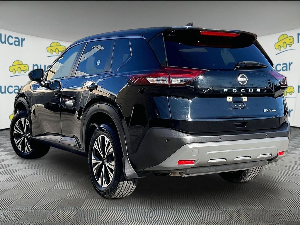 Used 2023 Black Nissan SV image 4