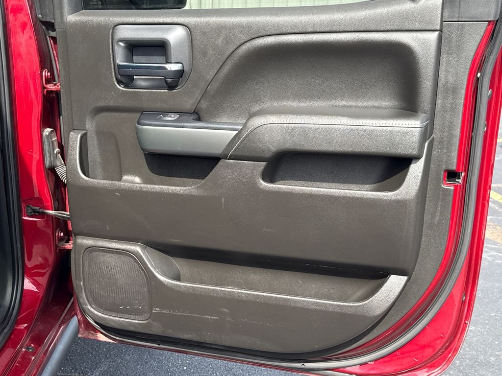 Used 2018 Red Chevrolet LT image 16