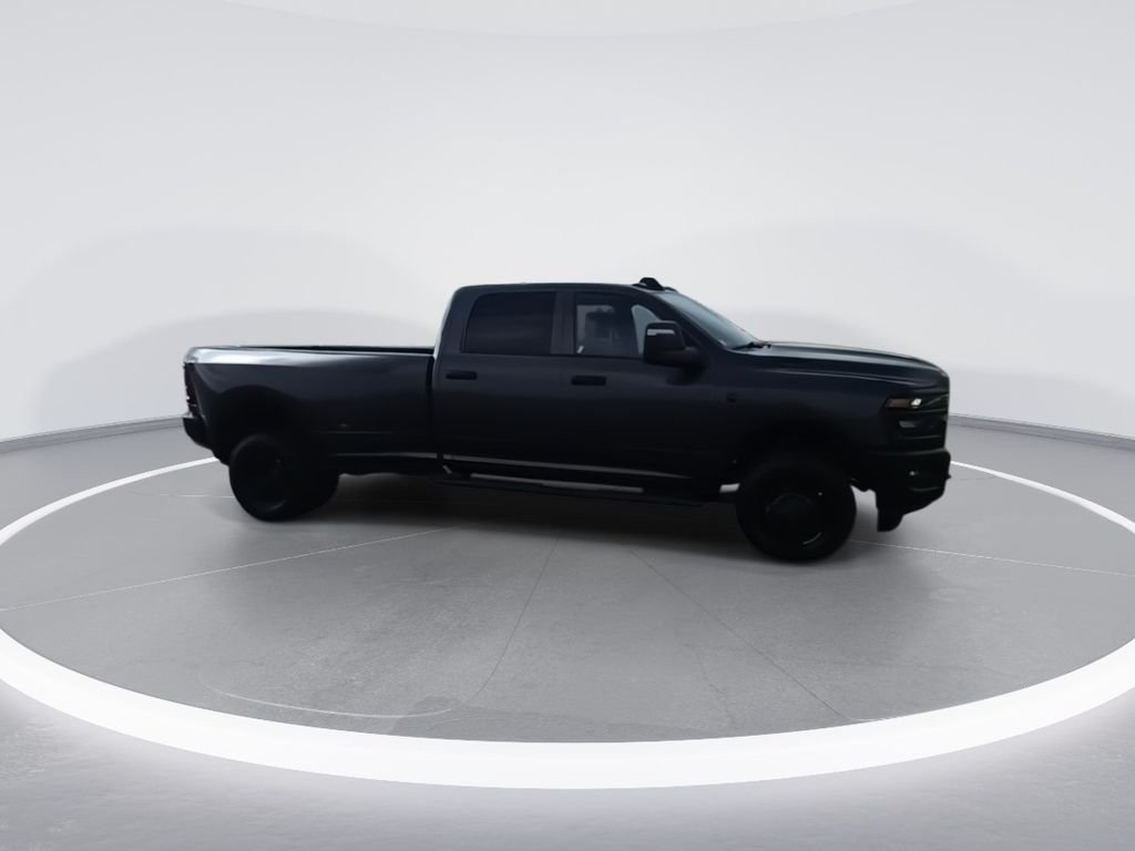 2026 RAM 3500 Tradesman - Photo 9