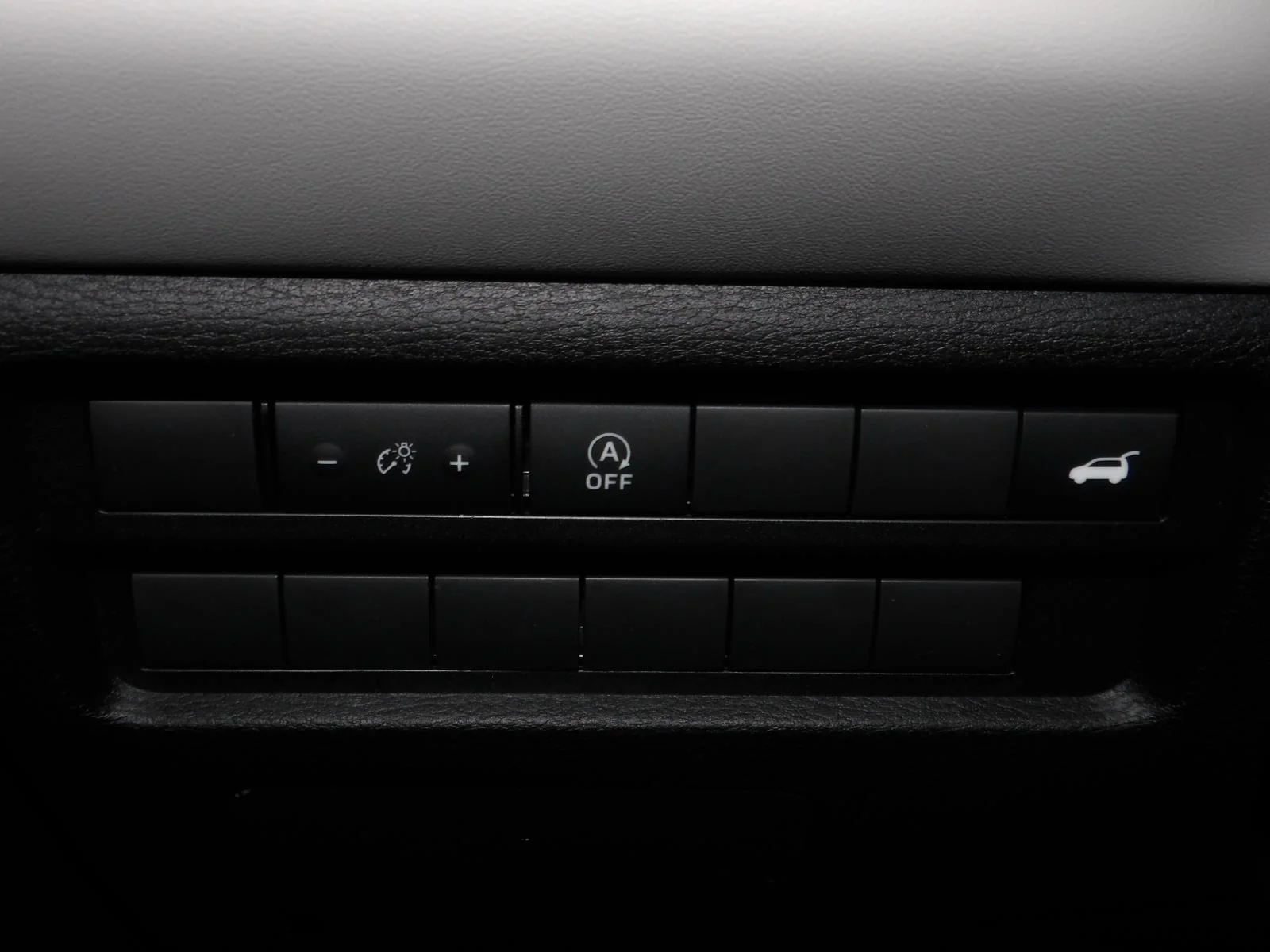 2026 Mitsubishi Outlander SE - Photo 26