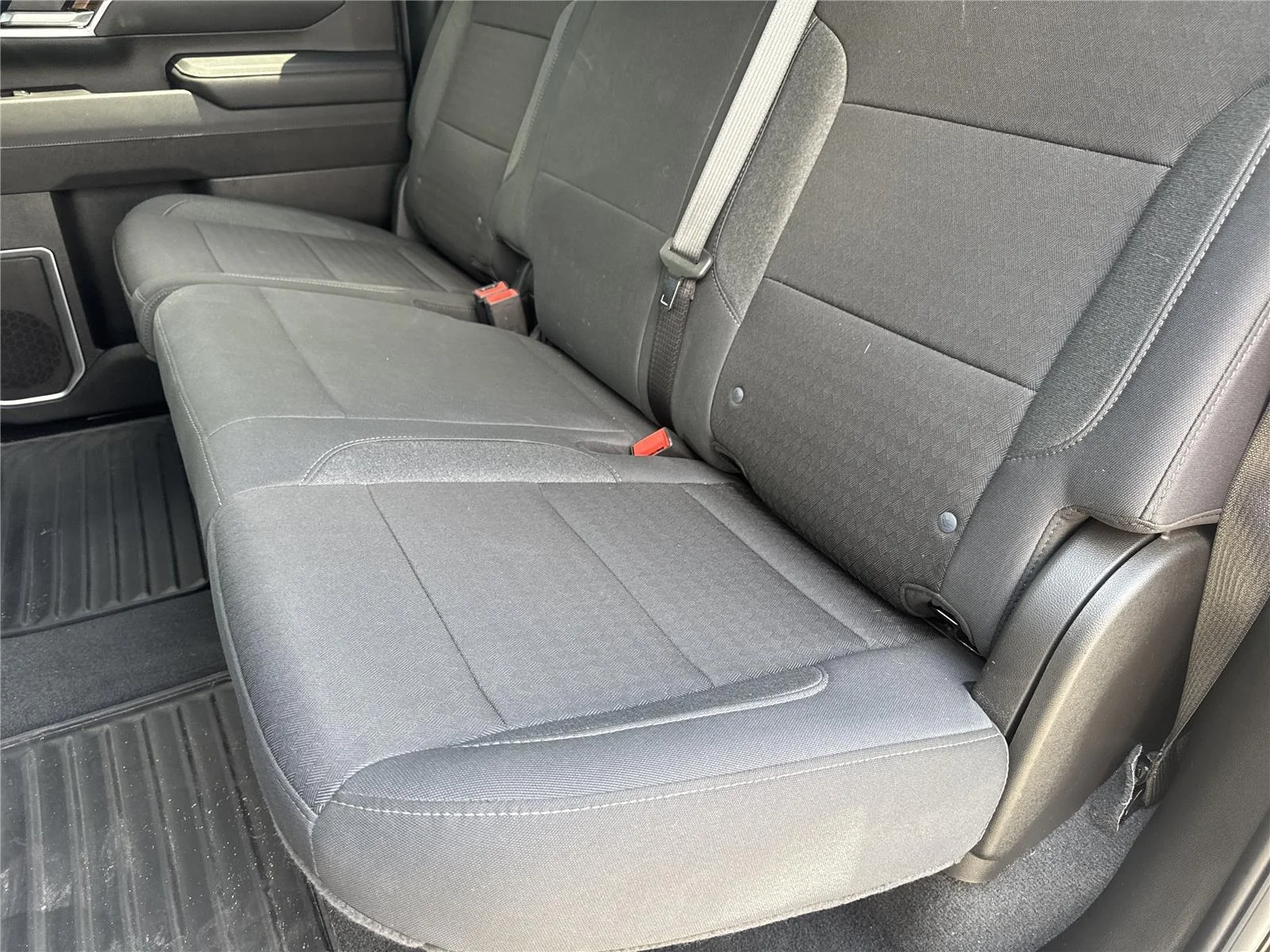 Used 2025 Black Chevrolet LT image 31