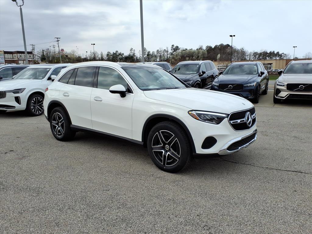 2026 Mercedes-Benz GLC GLC 300 4MATIC's photo