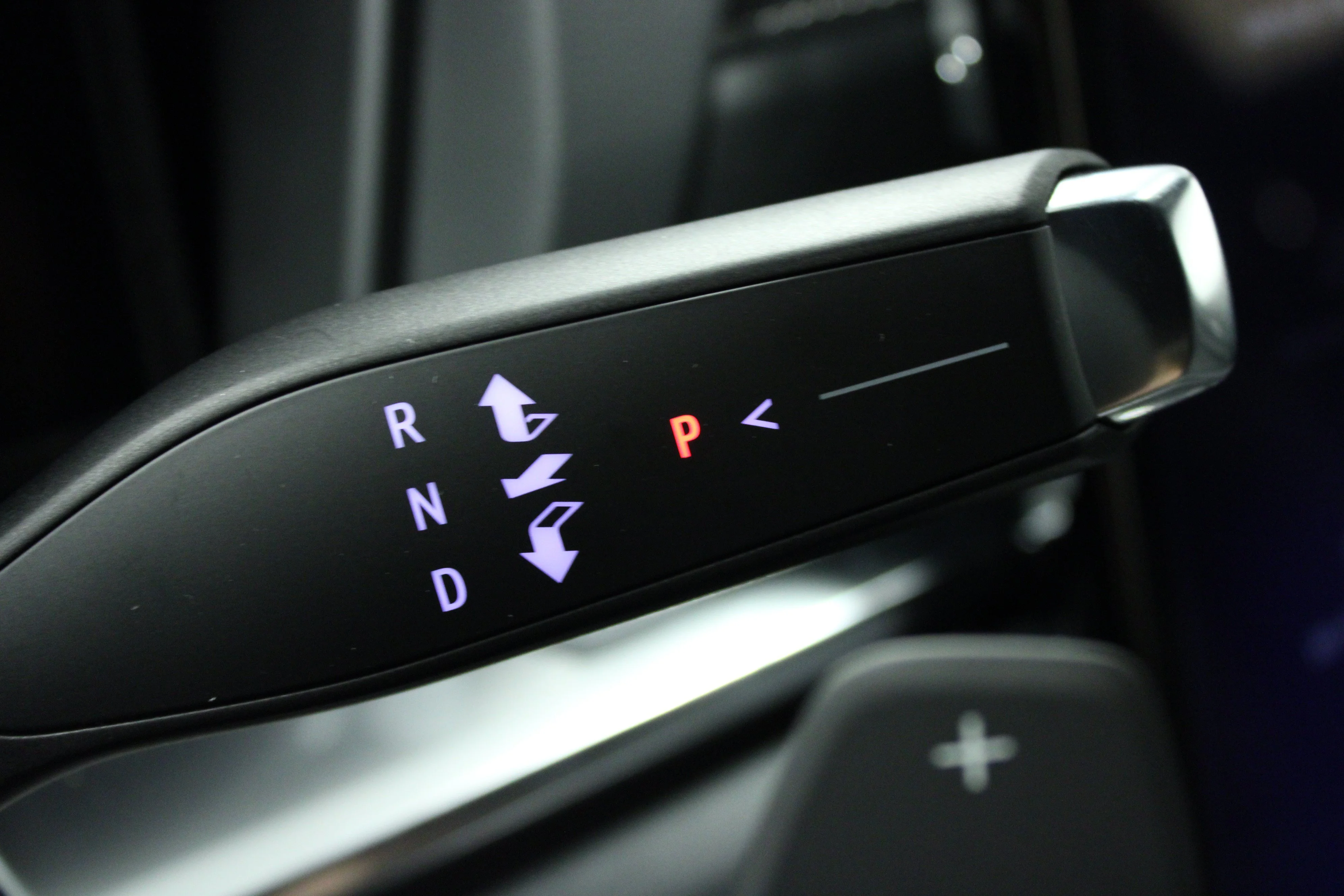New 2027 Sterling Metallic GMC AWD Elevation image 23