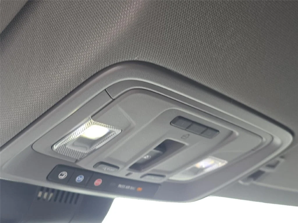 Used 2026 Summit White Chevrolet RST image 26