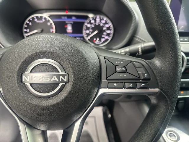Used 2025 Gray Nissan SV image 17