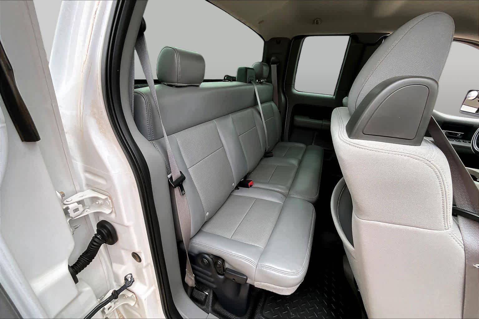 Used 2007 White Sand Tri-Coat Metallic Ford XLT image 18