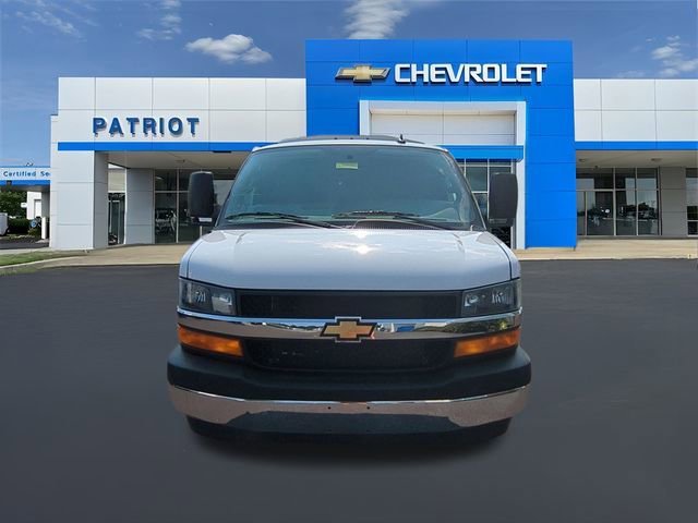 New 2025 Summit White Chevrolet 1WT image 6