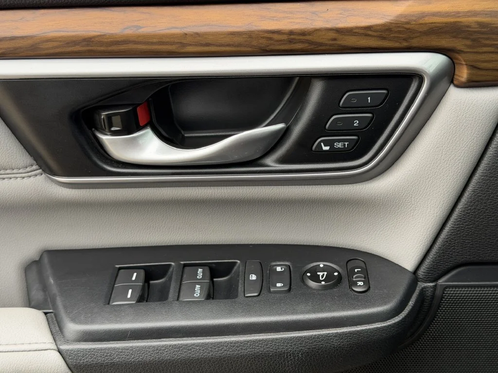 Used 2019  Honda EX-L image 23