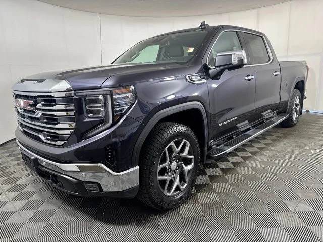 Certified Used 2022 Titanium Rush Metallic GMC SLT image 8