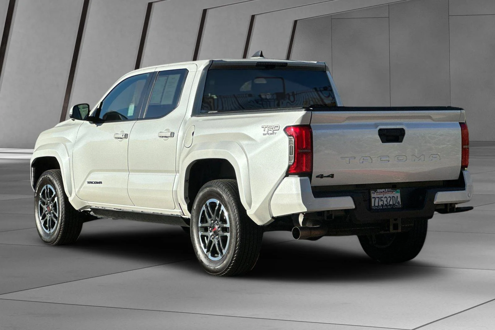 2024 Toyota Tacoma TRD Sport - Photo 11