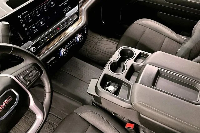 Used 2024 Summit White GMC SLE image 17