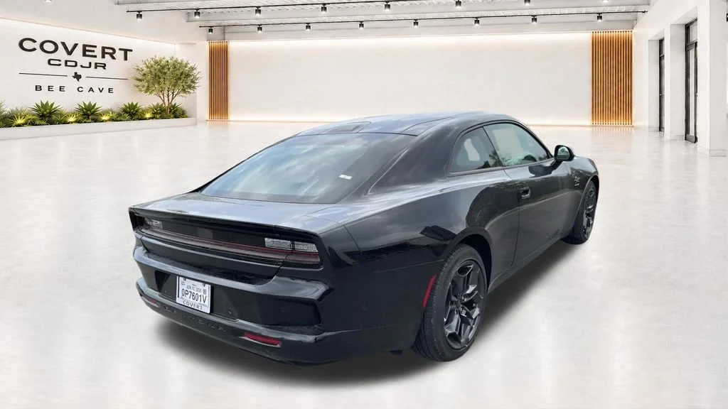 New 2025 Diamond Black Crystal Pearlcoat Dodge R/T image 13
