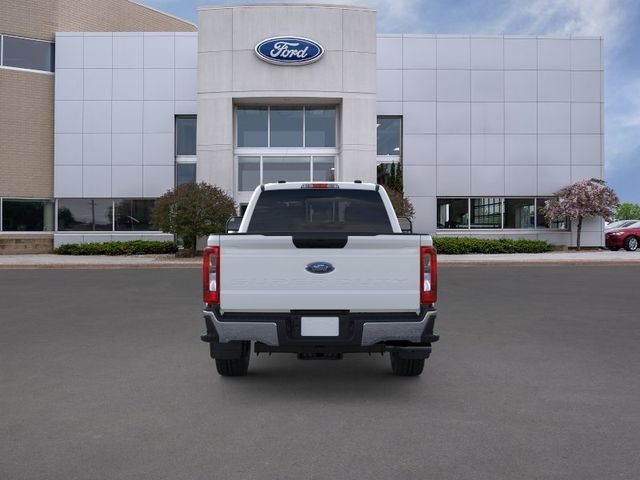 New 2026 Oxford White Ford XLT image 5