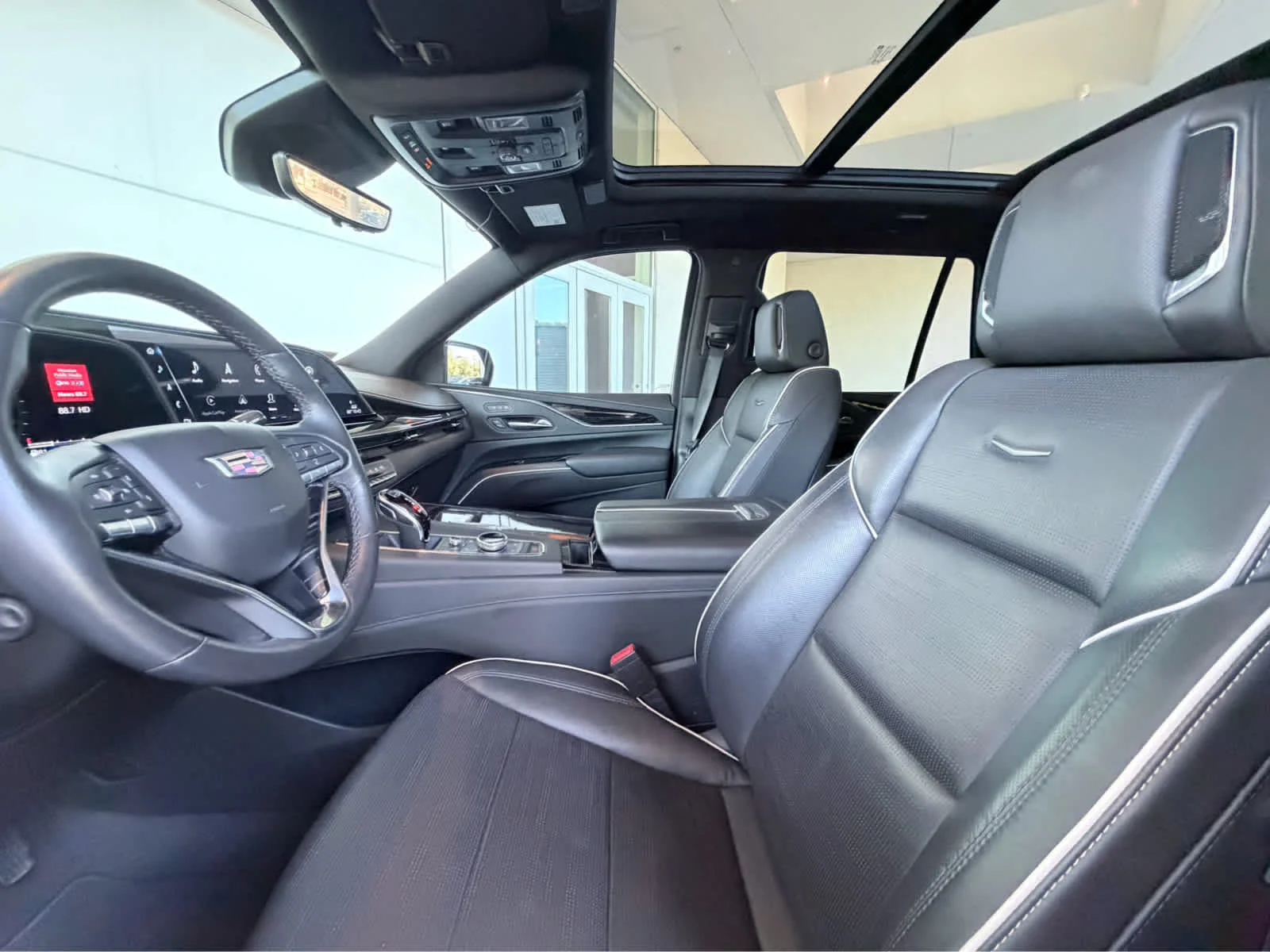 Used 2021 SATIN STEEL METALLIC Cadillac Sport image 21