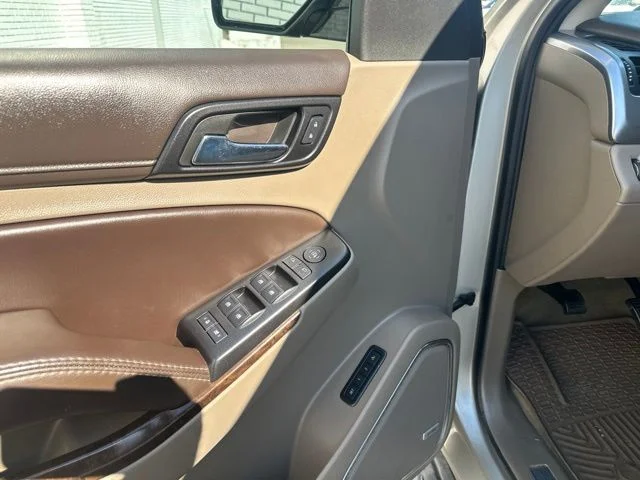 Used 2016 Champagne Silver Chevrolet LT image 17