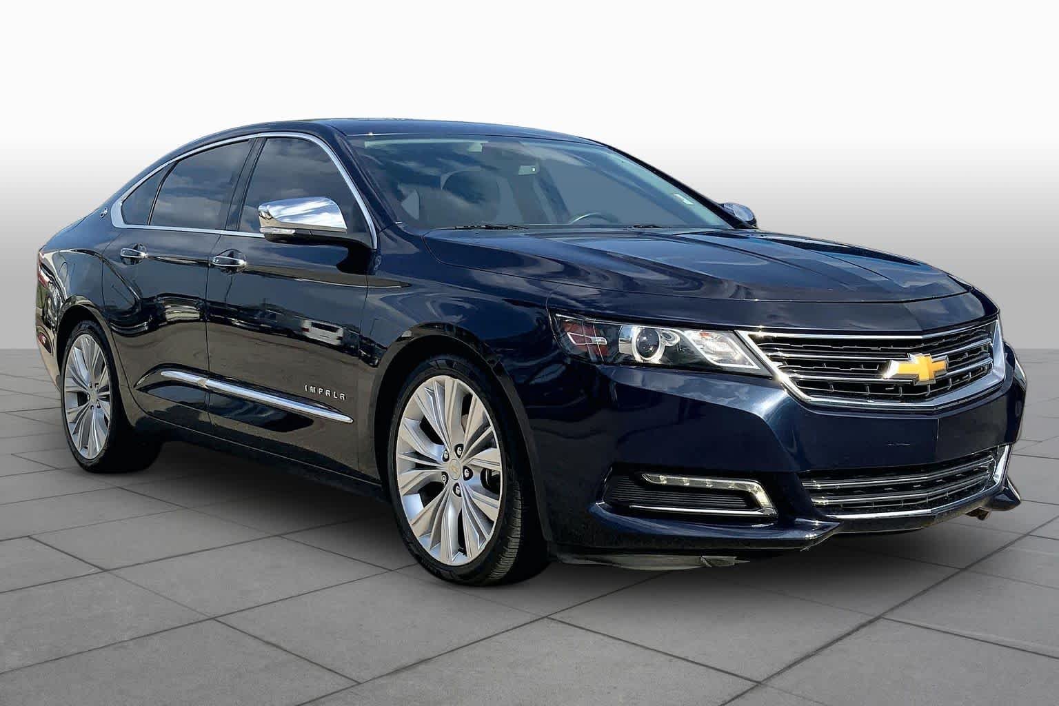 Used 2015 Blue Velvet Metallic Chevrolet LTZ image 3