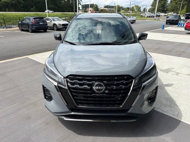 Used 2023 Gray Nissan SR image 9
