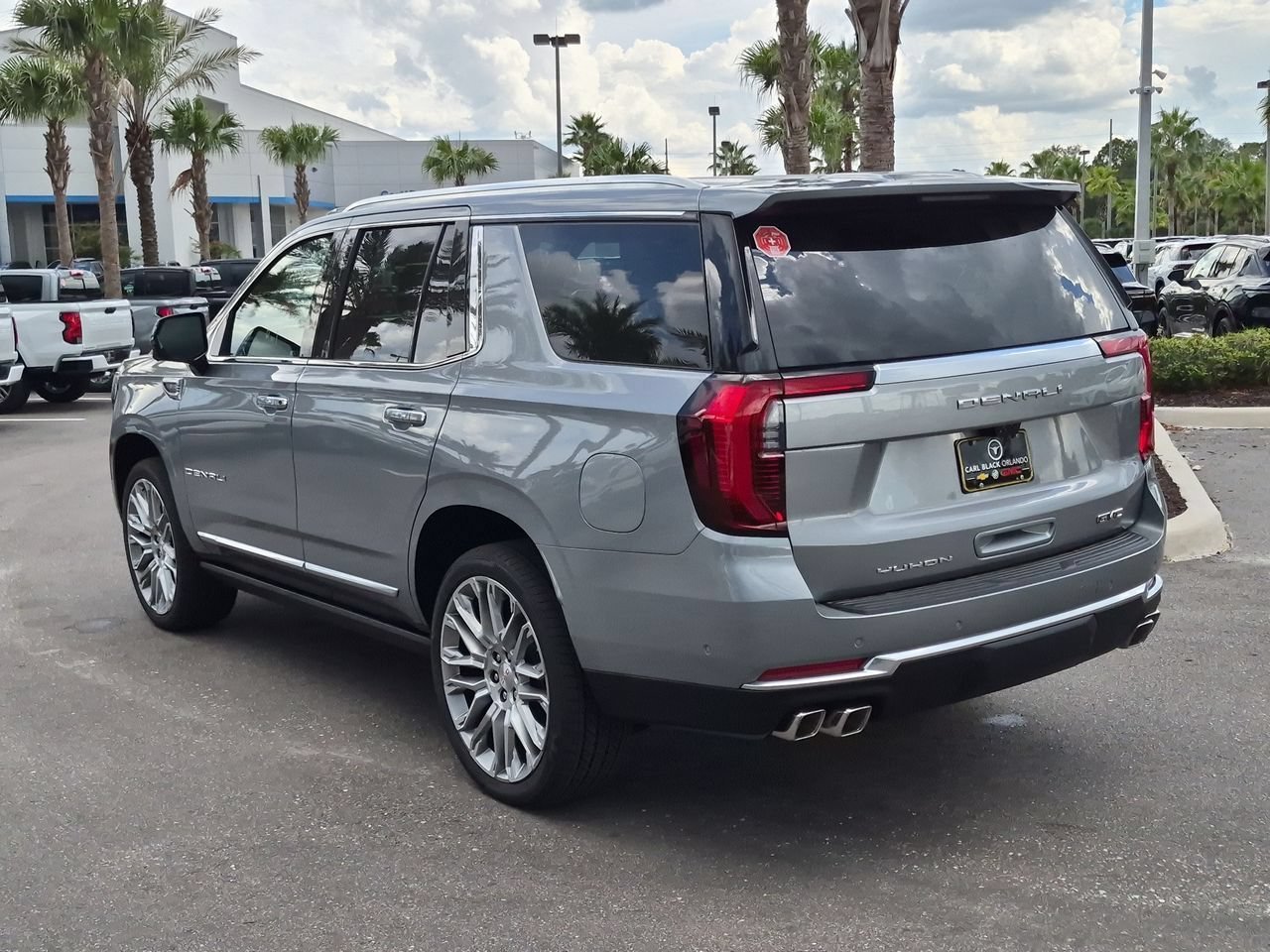 2026 GMC Yukon Denali - Photo 6