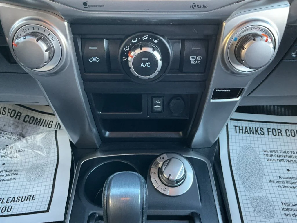 Used 2015 Gray Toyota SR5 image 22