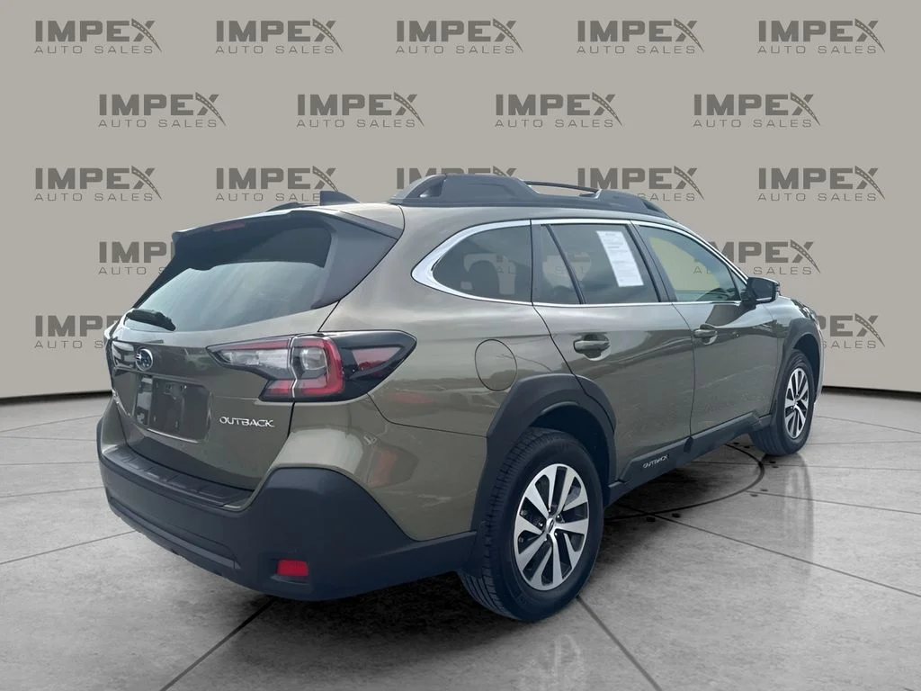 Used 2025 Green Subaru Premium image 3