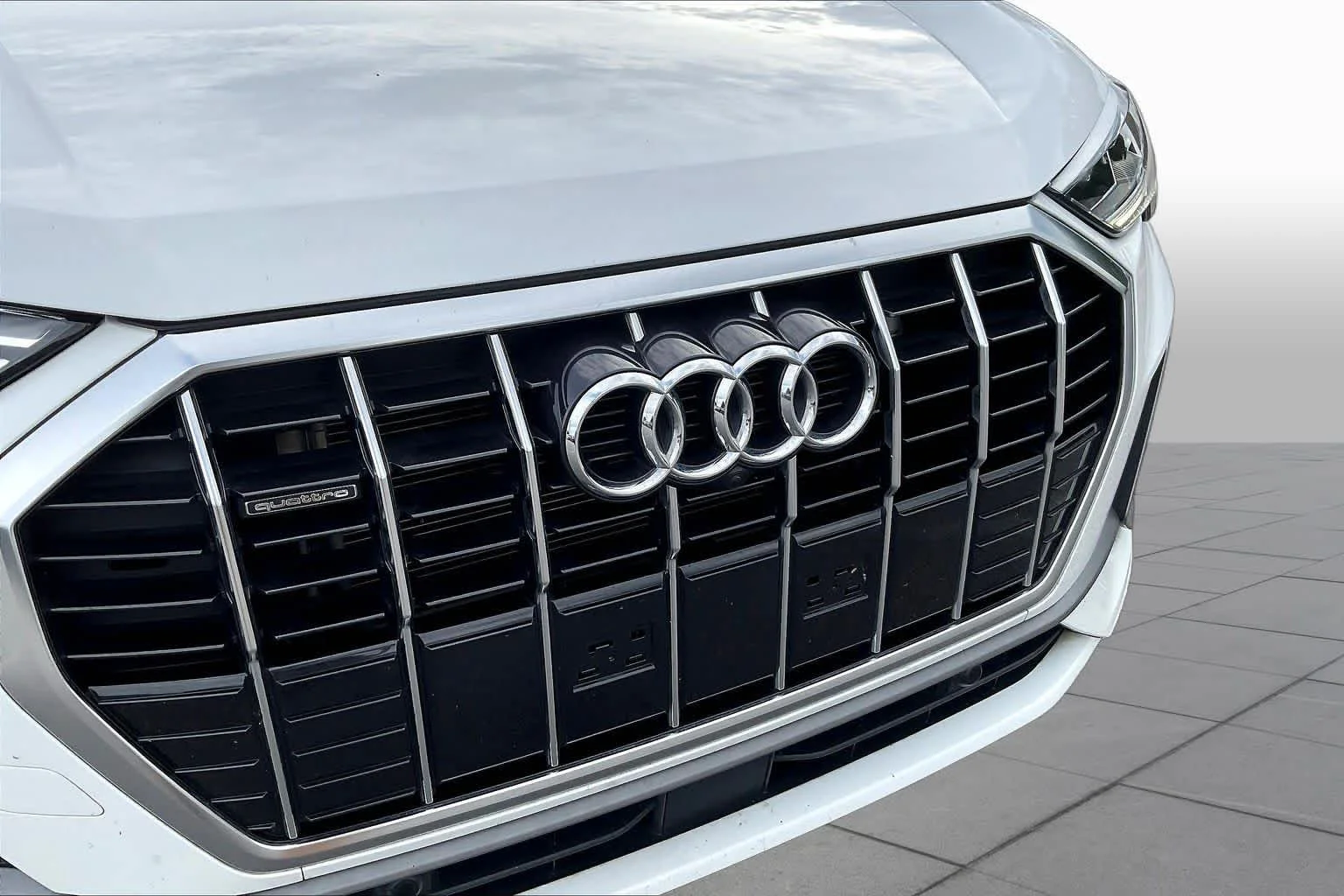 Used 2024  Audi S line Premium Plus image 30