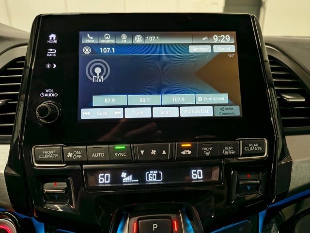 Used 2023  Honda Touring image 15