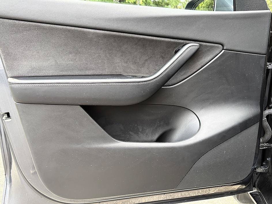 Used 2021 Midnight Silver Metallic Tesla Long Range image 16