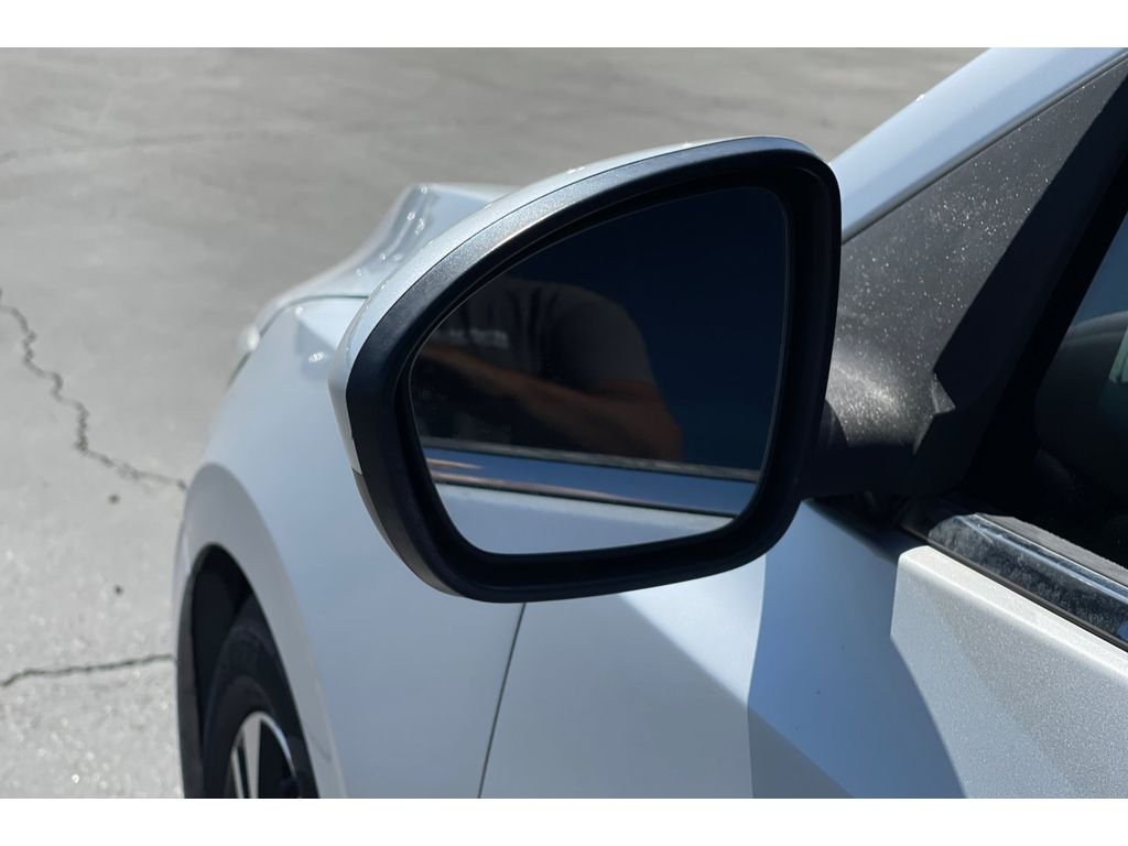 Used 2021 Brilliant Silver Metallic Nissan SV image 12