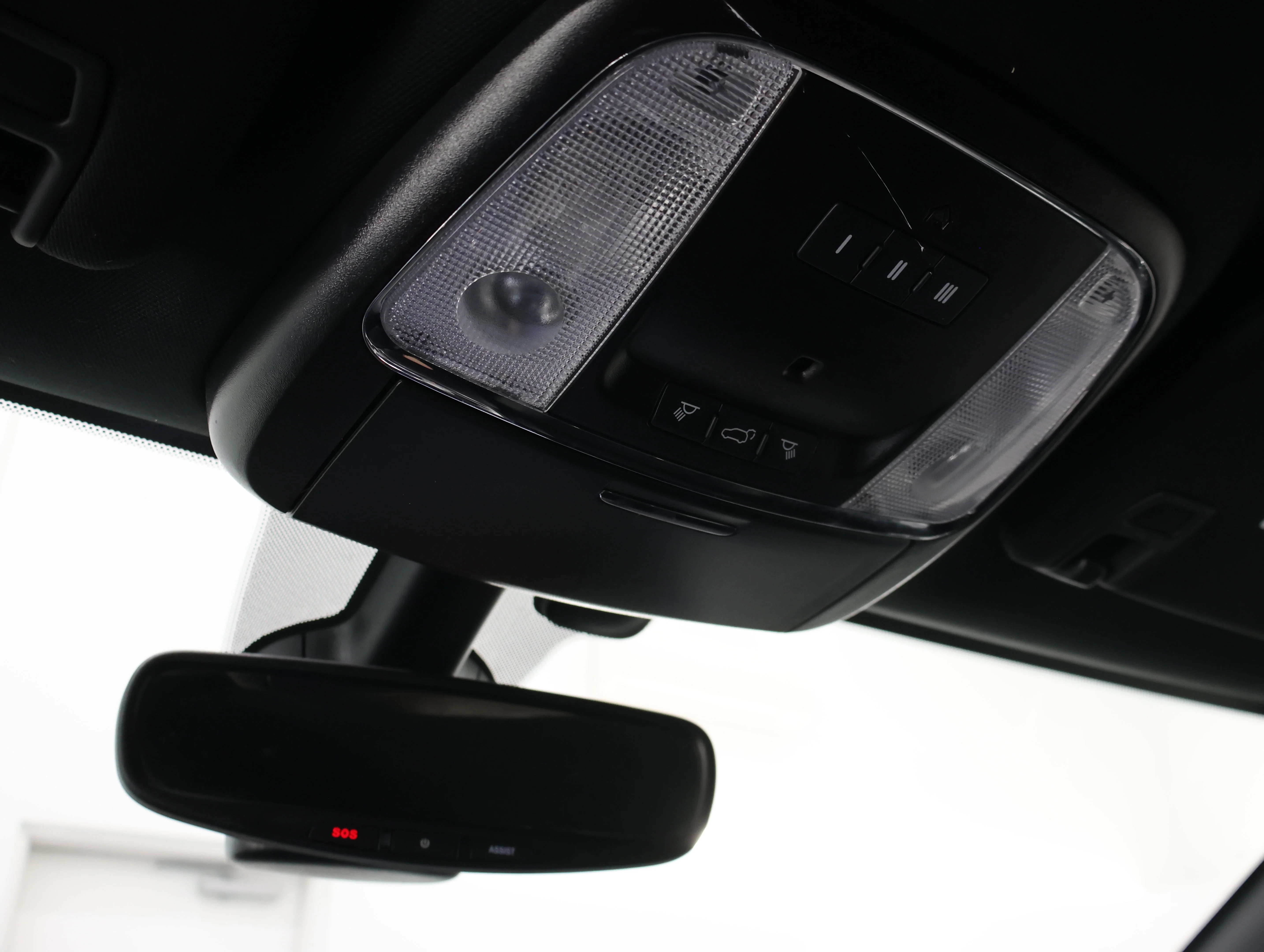 Used 2020 Sting-Gray Clearcoat Jeep Altitude image 12