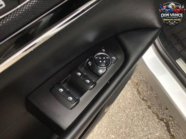 Used 2023 Gray Lincoln Standard image 11