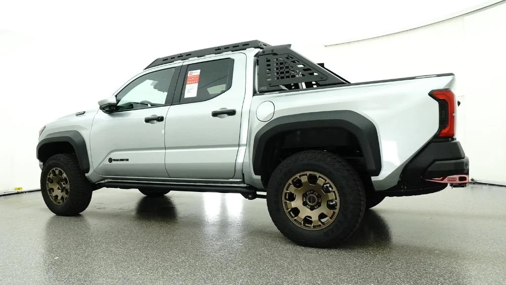 New 2026 Celestial Silver Metallic Toyota Trailhunter image 16