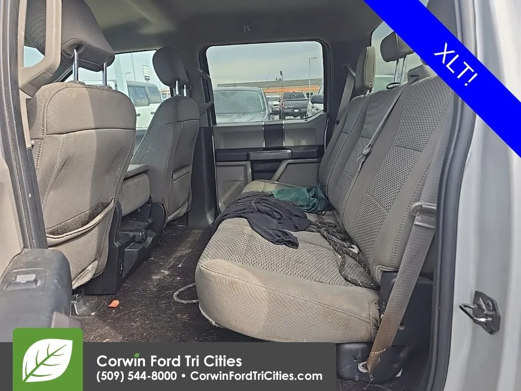 Used 2018 Silver Ford XLT image 9