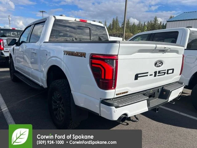 Used 2024  Ford Tremor image 2